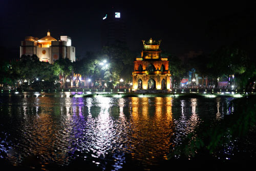 EH-Prerparing-for-60th-liberation-day-Hanoi-city-tour-10