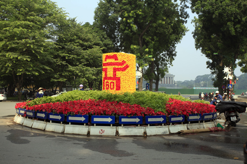 EH-Prerparing-for-60th-liberation-day-Hanoi-city-tour-17